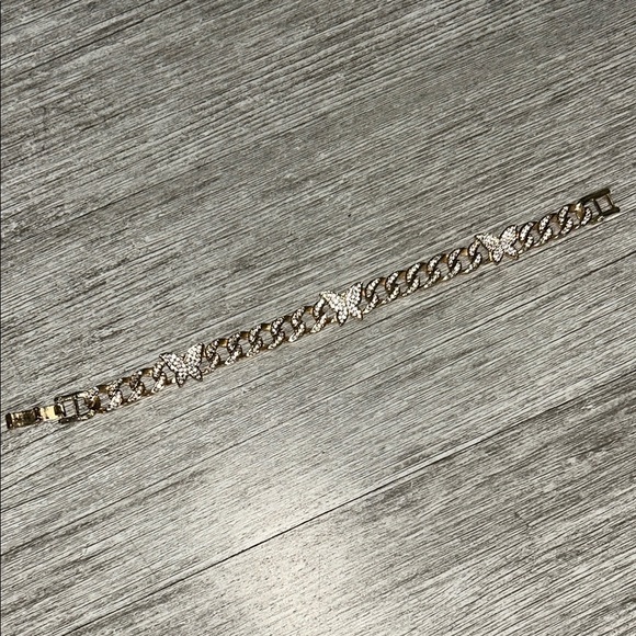 Jewelry - Gold rhinestone encrusted Butterfly anklet